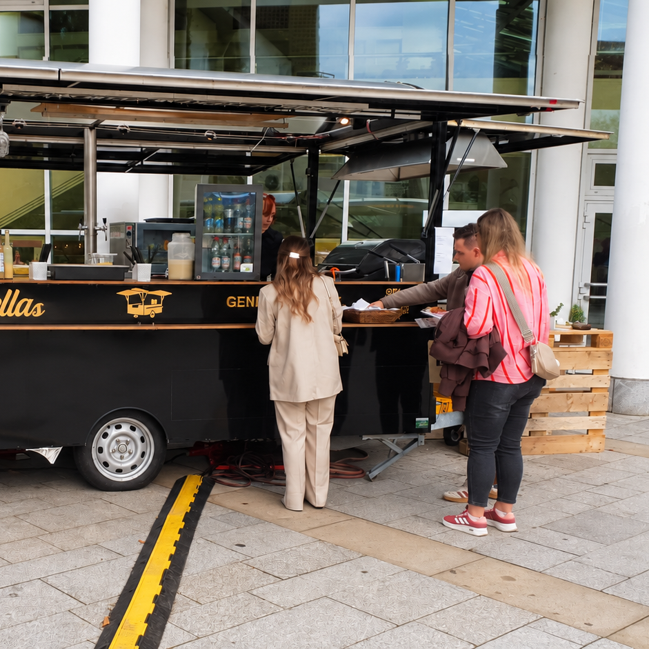 Das Genussmobil von Isabellas Genusskultur auf der Bühler Hochzeitsmesse 2026.